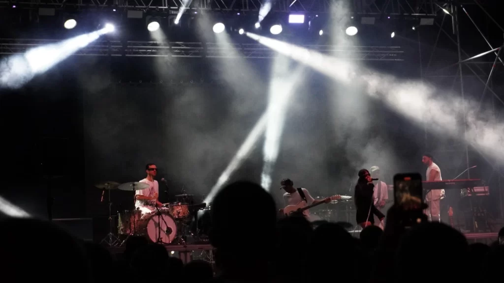 Joan Thiele live al Color Fest XIII a Lamezia Terme sul Lungomare Falcone Borsellino